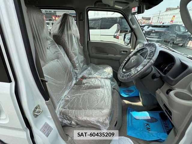 Mitsubishi TOWN BOX 2025-03 7816009-19