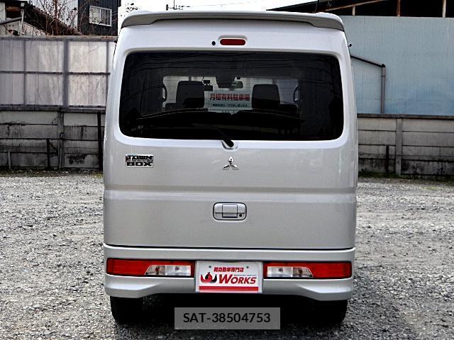Mitsubishi TOWN BOX 2019-01 7820778-10