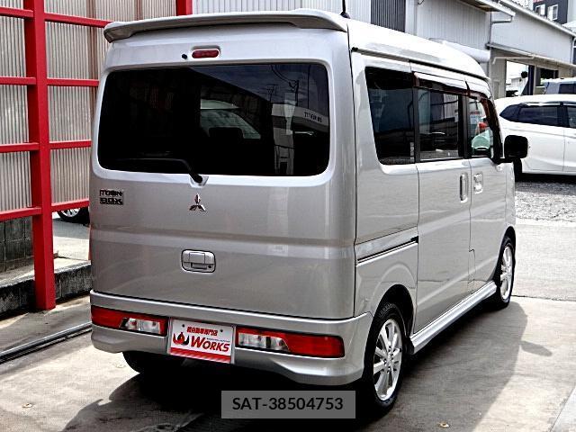 Mitsubishi TOWN BOX 2019-01 7820778-2