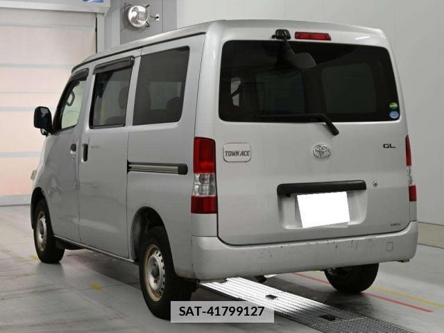 Toyota TOWNACE VAN 2019-05 7812362-3