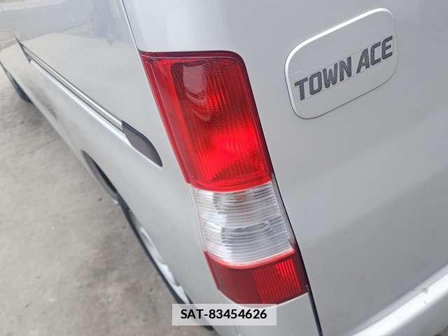 Toyota TOWNACE VAN 2015-03 7812924-13