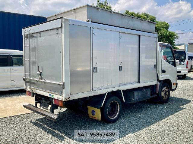 Toyota TOYOACE 2013-11 7816759-1