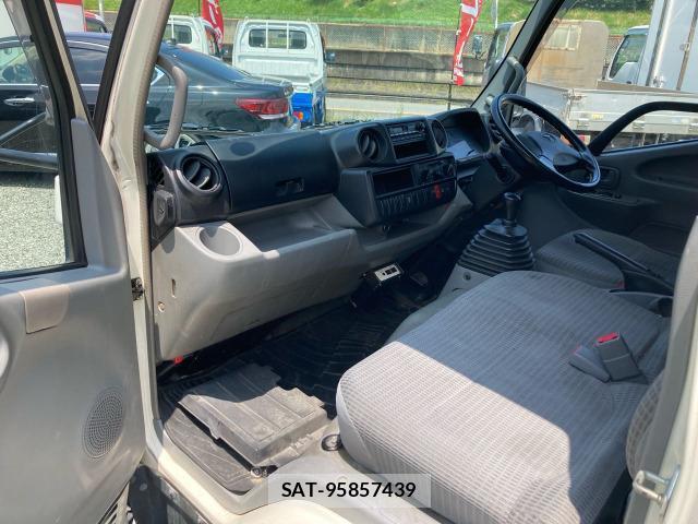 Toyota TOYOACE 2013-11 7816759-16