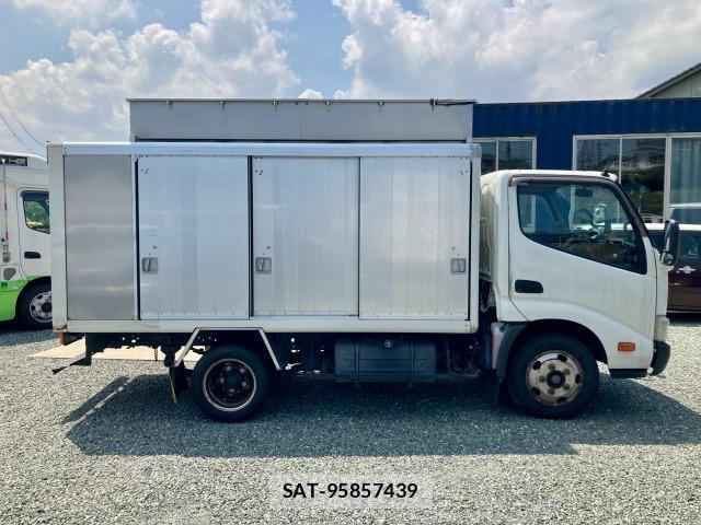 Toyota TOYOACE 2013-11 7816759-5