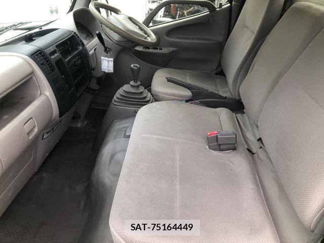 Toyota TOYOACE 2013-11 7816760-1