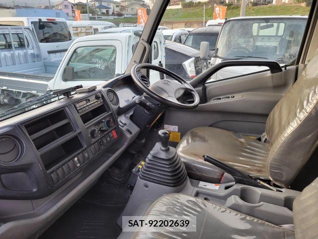 Toyota TOYOACE 2014-03 7816762-14