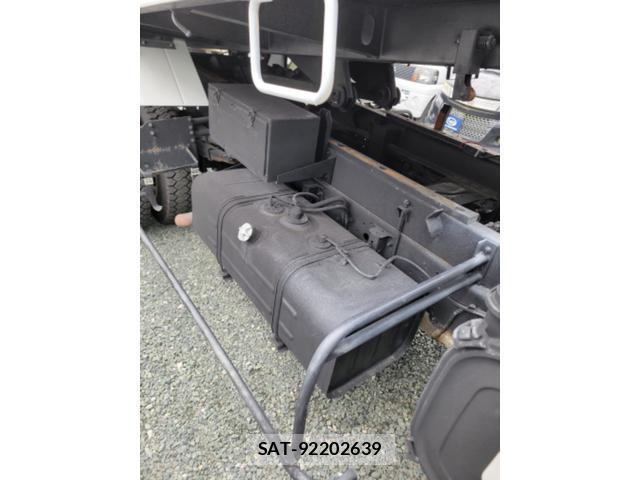 Toyota TOYOACE 2014-03 7816762-19