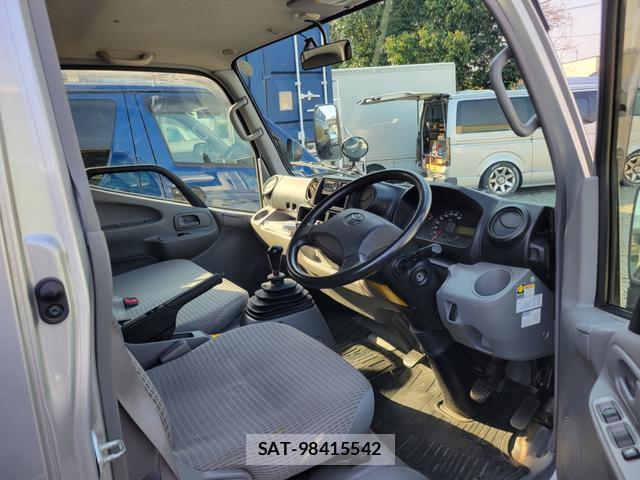 Toyota TOYOACE 2017-12 7816763-19