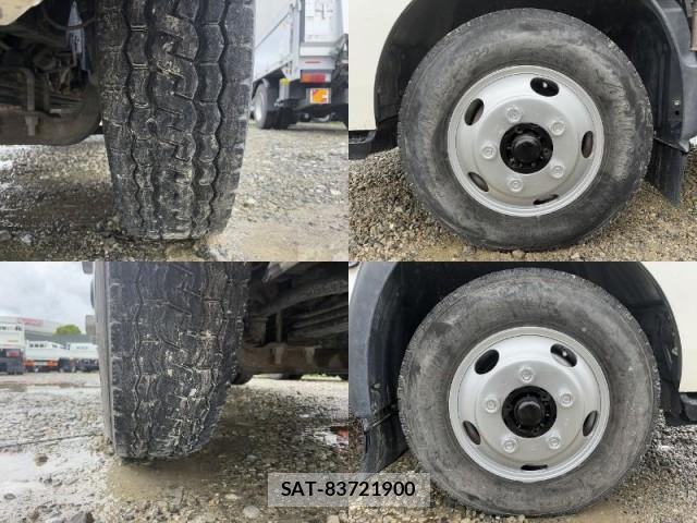 Toyota TOYOACE 2017-11 7816849-13