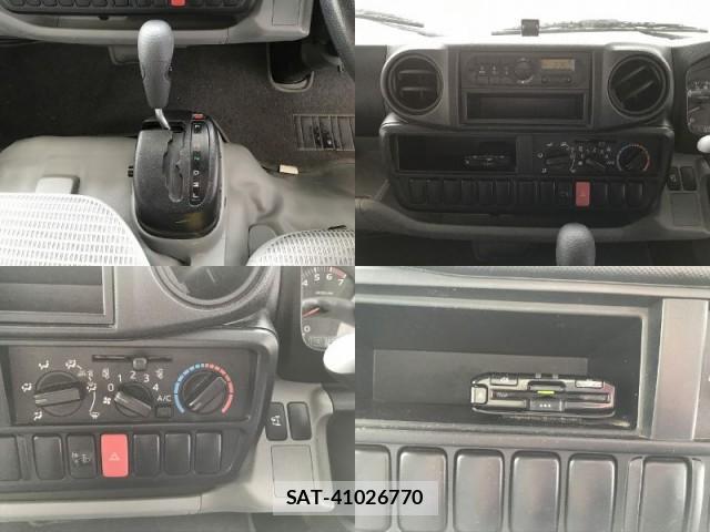 Toyota TOYOACE 2017-01 7817401-10