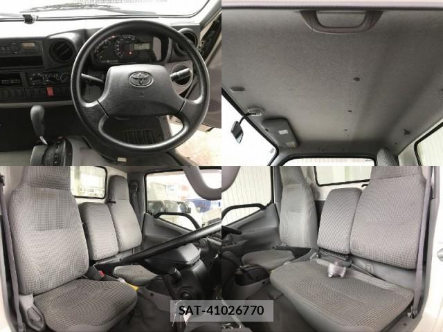 Toyota TOYOACE 2017-01 7817401-11