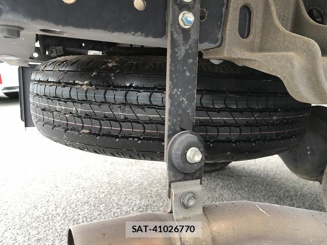 Toyota TOYOACE 2017-01 7817401-17