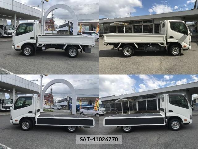 Toyota TOYOACE 2017-01 7817401-3