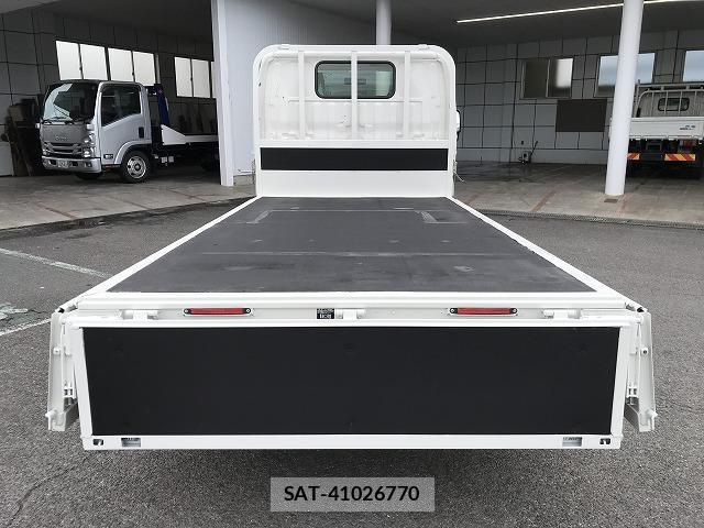 Toyota TOYOACE 2017-01 7817401-9