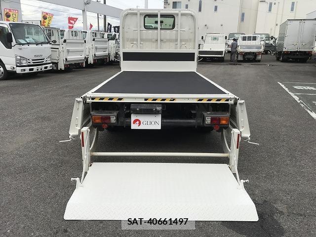 Toyota TOYOACE 2018-04 7817420-10