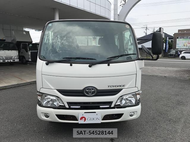 Toyota TOYOACE 2017-06 7817434-1