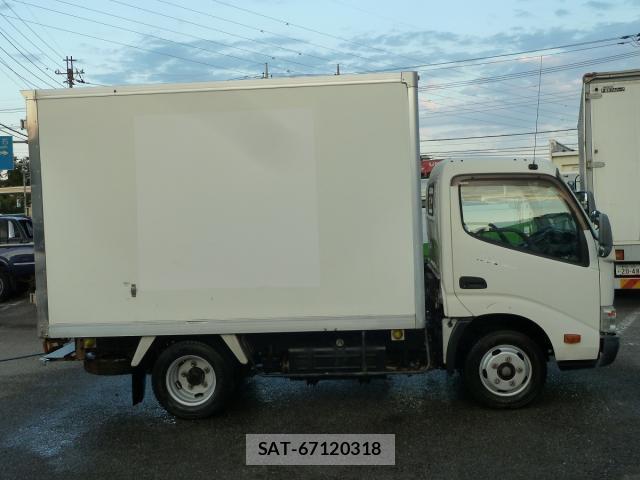 Toyota TOYOACE 2014-03 7817536-1
