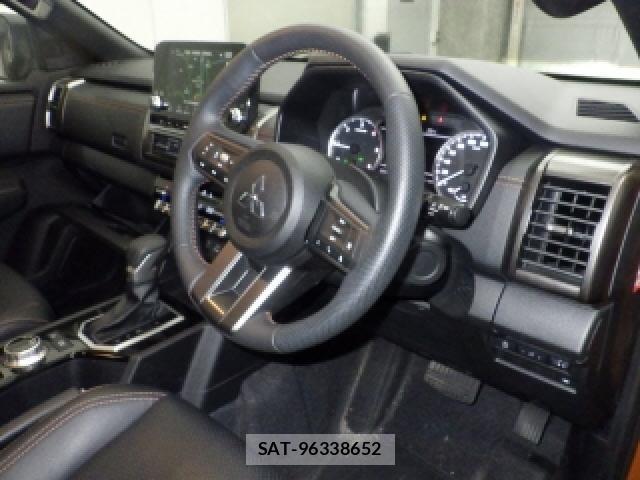 Mitsubishi TRITON 2024-07 7811321-2