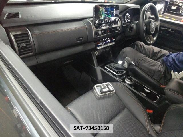 Mitsubishi TRITON 2025-03 7811442-2