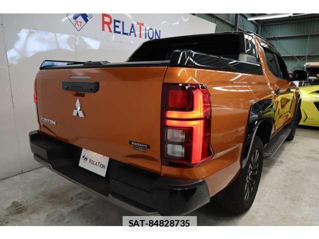 Mitsubishi TRITON 2024-09 7817006-17