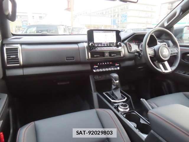 Mitsubishi TRITON 2025-05 7820793-13