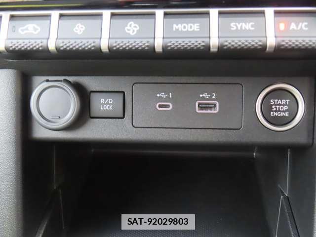 Mitsubishi TRITON 2025-05 7820793-14