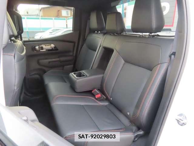 Mitsubishi TRITON 2025-05 7820793-6
