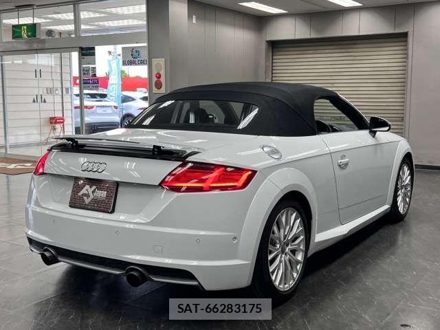 Audi TT ROADSTER 2015-09 7823273-19