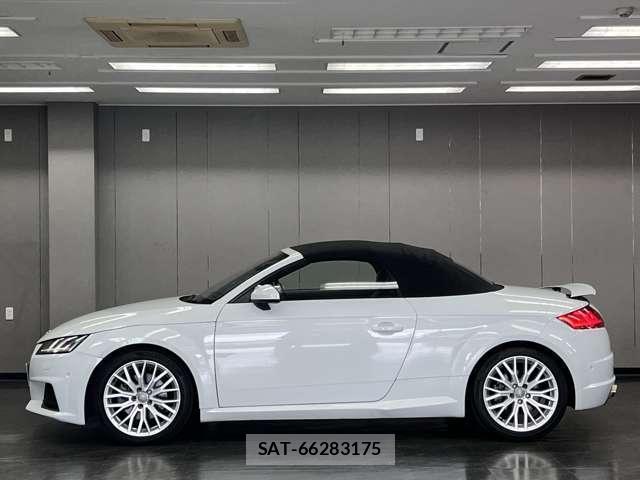 Audi TT ROADSTER 2015-09 7823273-8