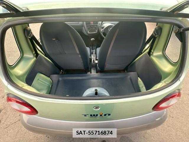 Suzuki TWIN 2004 7820878-11