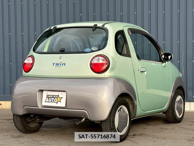 Suzuki TWIN 2004 7820878-7