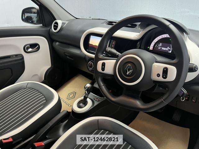 Renault TWINGO 2022-06 7817890-1