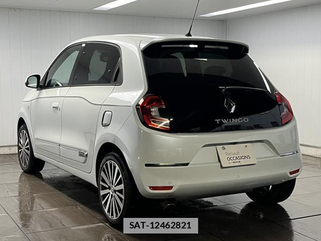Renault TWINGO 2022-06 7817890-2