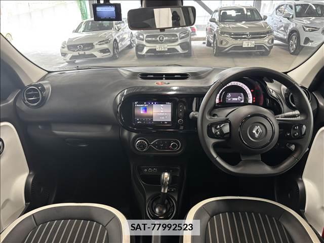 Renault TWINGO 2024-06 7823239-3