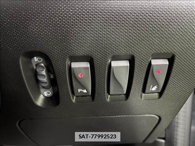 Renault TWINGO 2024-06 7823239-9