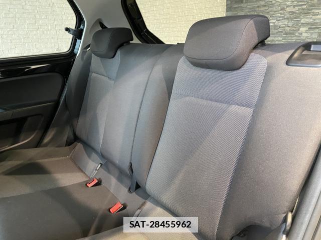 VolksWagen UP! 2014-06 7814651-19