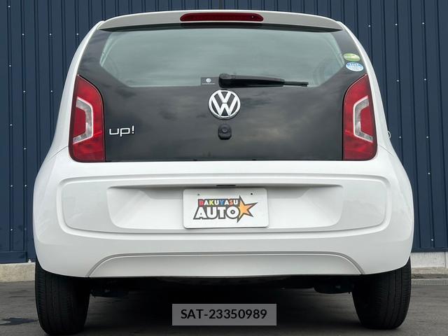 VolksWagen UP! 2013-01 7820842-11