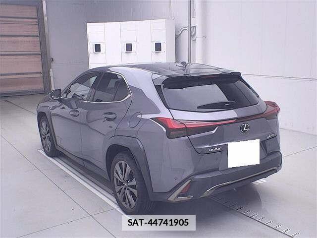 Lexus UX 2019-08 7811414-1