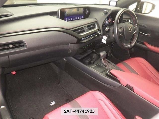Lexus UX 2019-08 7811414-4