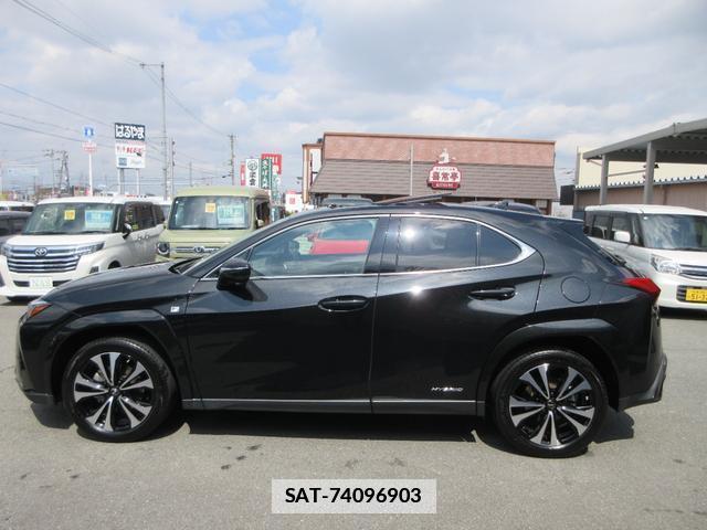 Lexus UX 2021-12 7812452-5