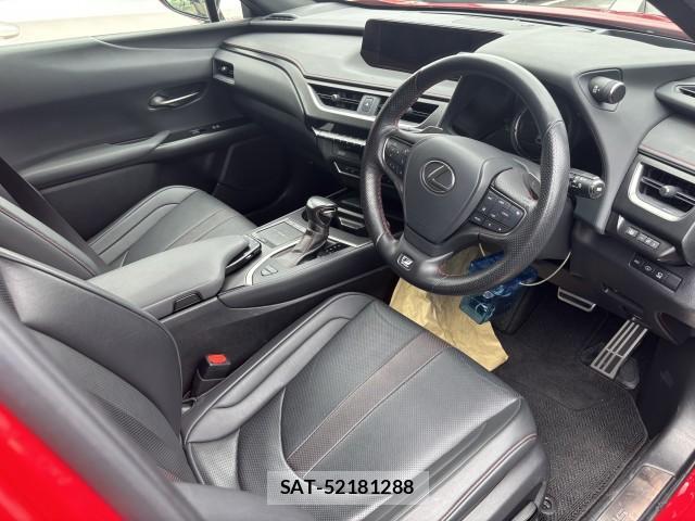 Lexus UX 2018-11 7813470-9