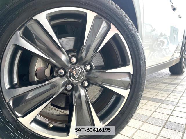 Lexus UX 2020-08 7813854-10