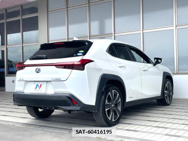 Lexus UX 2020-08 7813854-15