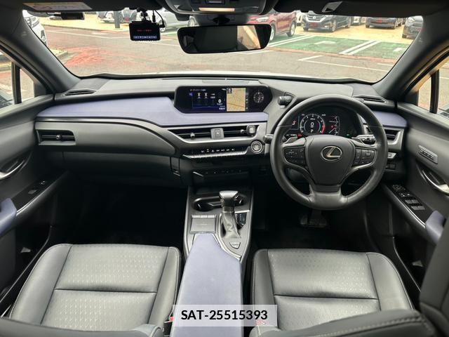 Lexus UX 2020-12 7815779-1