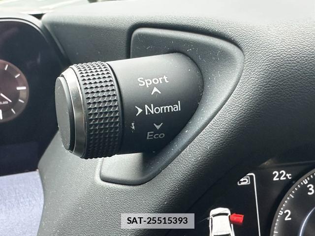 Lexus UX 2020-12 7815779-14