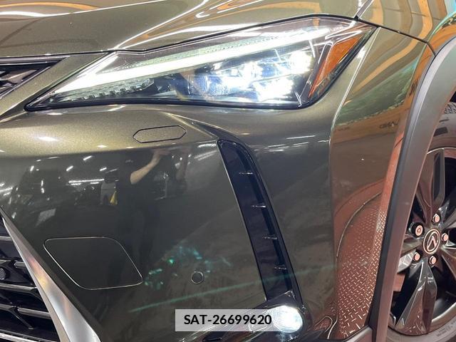 Lexus UX 2019-09 7816268-11