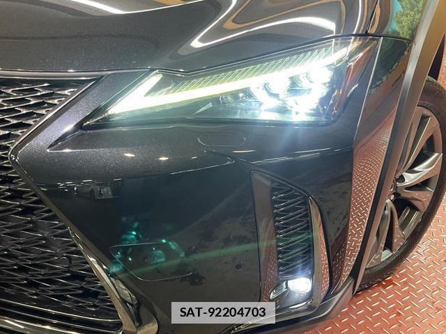 Lexus UX 2019-01 7816314-11