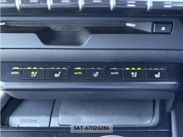 Lexus UX 2018-11 7819927-11