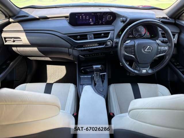 Lexus UX 2018-11 7819927-4