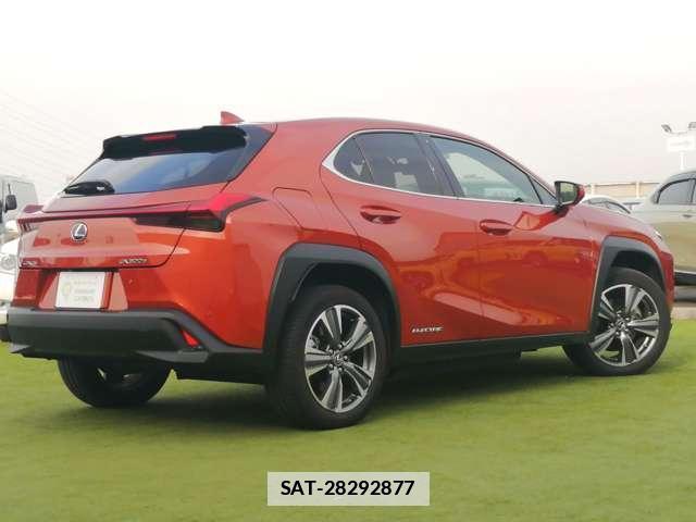 Lexus UX 2021-11 7819949-1